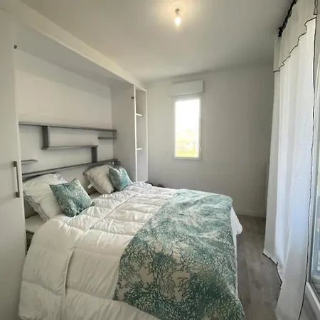 New Apt Behind Train Station *