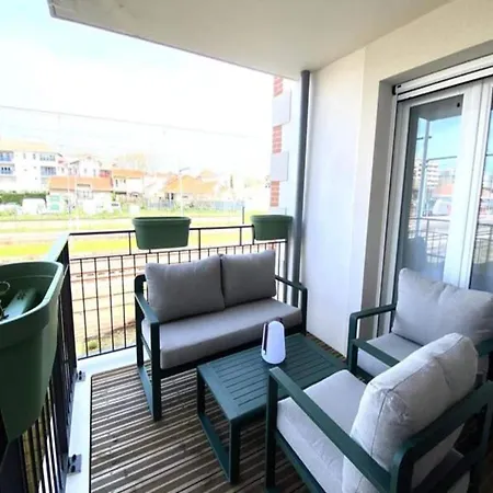 New Apt Behind Train Station Apartamento Arcachón